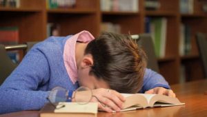 7 причин, чому вашій дитині бракує сил після школи